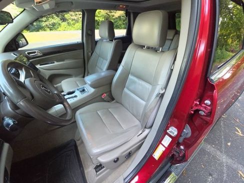Used 2013 Jeep Grand Cherokee Laredo AWD/4WD image 15
