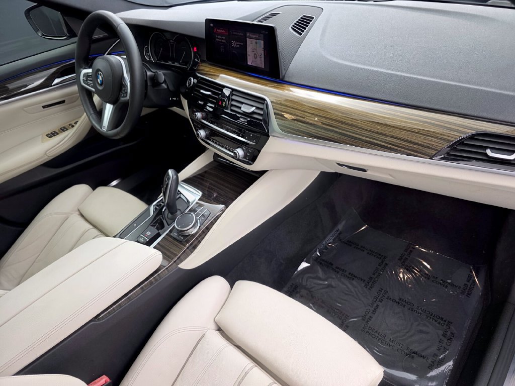 Used 2019 BMW 540i w/ M Sport Package RWD image 29