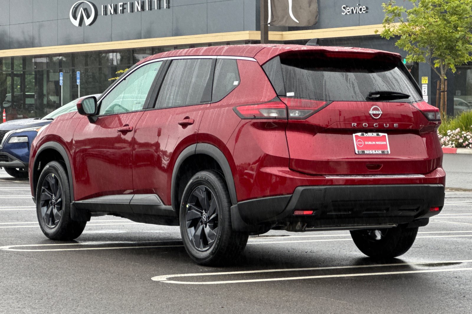 Used 2026 Nissan Rogue SV FWD image 6