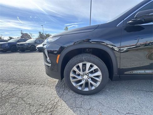New 2026 Buick Enclave Preferred w/ Power Package image 10