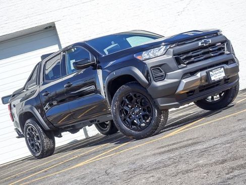 New 2026 Chevrolet Colorado Trail Boss w/ Midnight Edition image 3