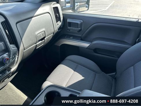 Used 2018 Chevrolet Silverado 1500 LT w/ All Star Edition image 32