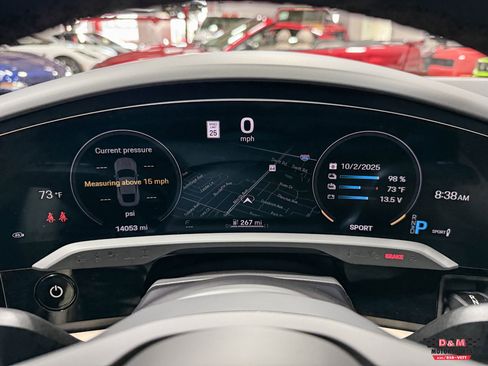 Used 2021 Porsche Taycan image 16