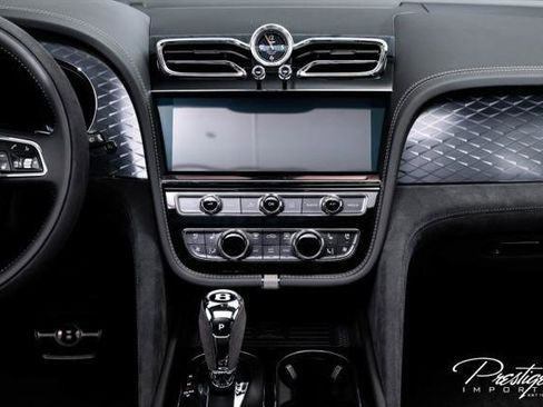 Used 2021 Bentley Bentayga Speed AWD/4WD image 40