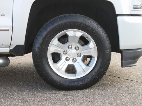 Used 2017 Chevrolet Silverado 1500 LTZ Z71 w/ LTZ Plus Package image 4