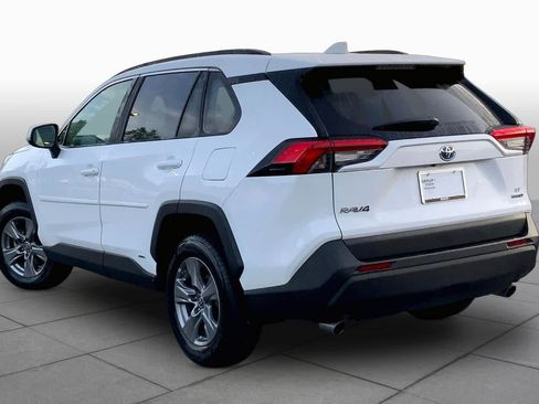 Used 2024 Toyota RAV4 LE AWD/4WD image 12
