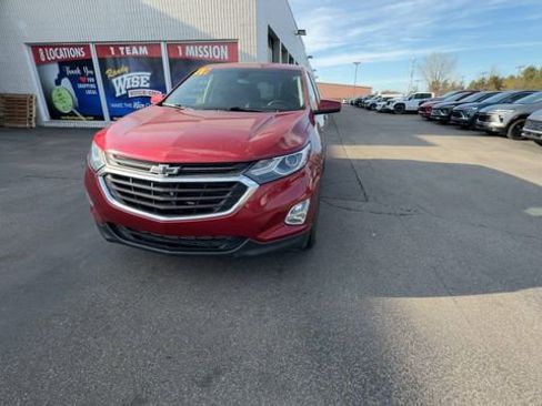 Used 2019 Chevrolet Equinox LT image 3