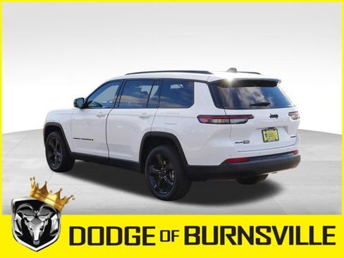 Used 2025 Jeep Grand Cherokee L Limited w/ Black Appearance Package image 7