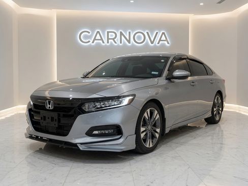 Used 2018 Honda Accord Sport image 4
