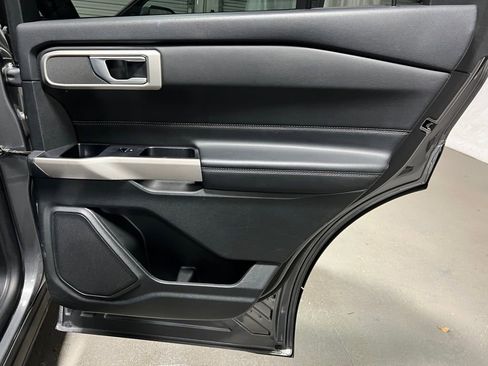 Used 2023 Ford Explorer XLT w/ Equipment Group 202A image 11