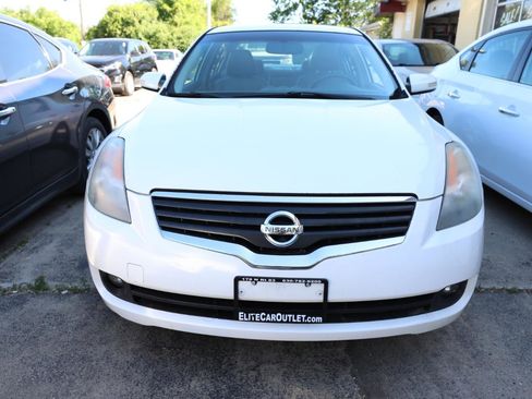 Used 2009 Nissan Altima 3.5 SE w/ Premium Pkg FWD image 3