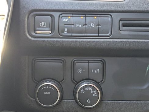 Used 2023 Chevrolet Tahoe LT image 23