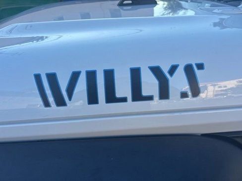 Used 2023 Jeep Wrangler Unlimited w/ Sun & Screen Package image 21