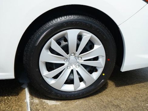Used 2020 Subaru Impreza 2.0i AWD/4WD image 14