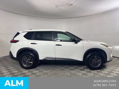 Used 2022 Nissan Rogue S FWD image 5