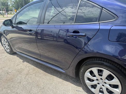 Used 2021 Toyota Corolla LE w/ Carpet Mat Package (TMS) FWD image 5