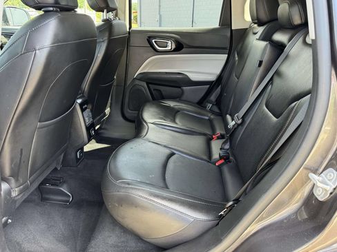 Used 2022 Jeep Compass Limited AWD/4WD image 16