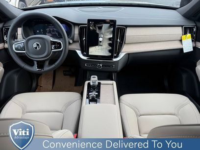 New 2026 Volvo XC90 B6 Plus