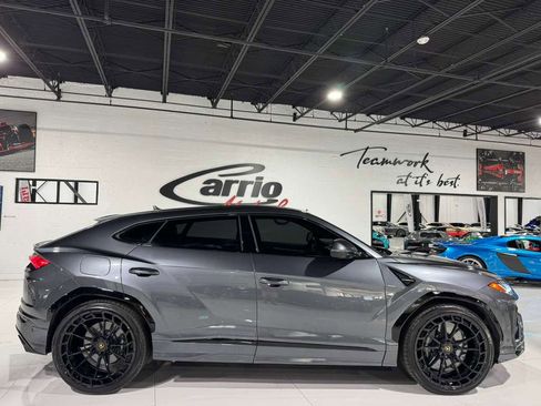 Used 2019 Lamborghini Urus image 8