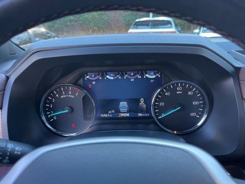 Used 2023 Ford Expedition Limited image 23