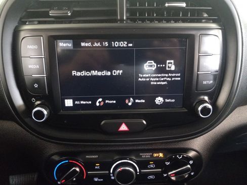 Certified 2023 Kia Soul LX FWD image 21