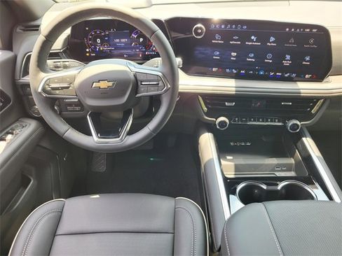 New 2025 Chevrolet Suburban Premier w/ Sun And Tow Package image 19