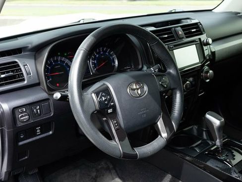 Used 2018 Toyota 4Runner TRD Off-Road Premium image 23