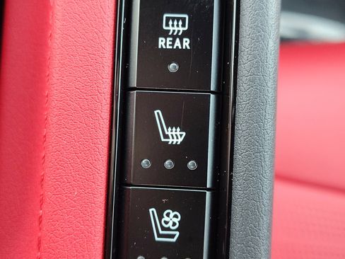 Used 2020 Chevrolet Corvette Stingray Preferred Cpe w/ 2LT Preferred Equipment Group image 4