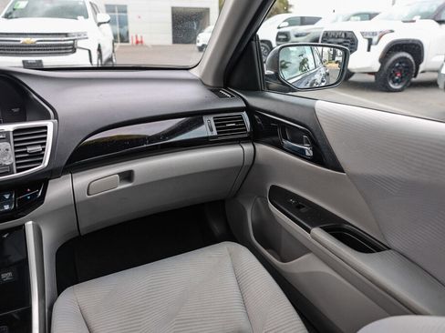 Used 2016 Honda Accord LX image 6