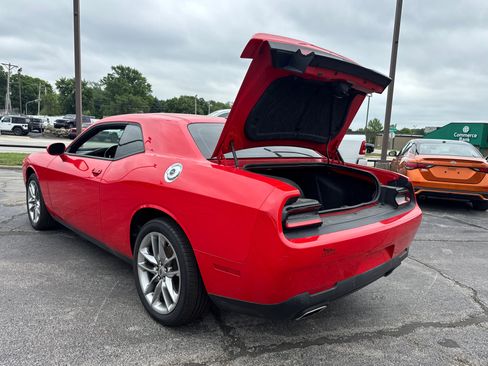 Used 2022 Dodge Challenger GT AWD/4WD image 17