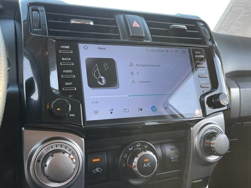 Used 2016 Toyota 4Runner SR5 RWD image 29