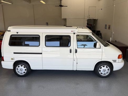 Used 1997 Volkswagen Eurovan Camper FWD image 19