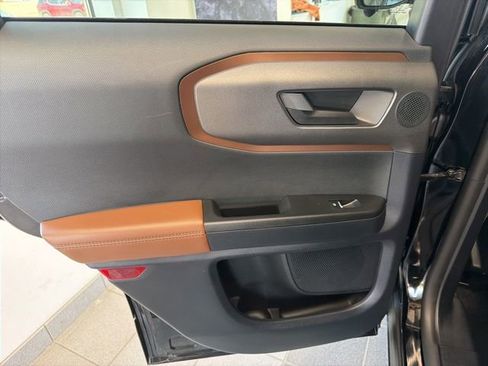 Certified 2025 Ford Bronco Sport Outer Banks w/ Outer Banks Tech Package+ AWD/4WD image 14