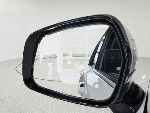 Certified 2024 Kia Sorento EX FWD image 13