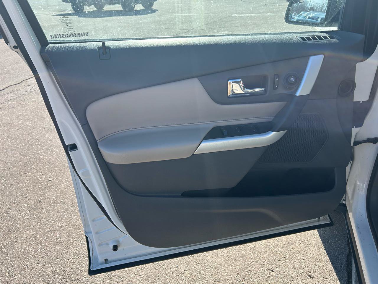 Used 2013 Ford Edge SE FWD image 14