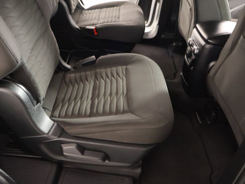 Used 2021 Ford Explorer XLT image 15