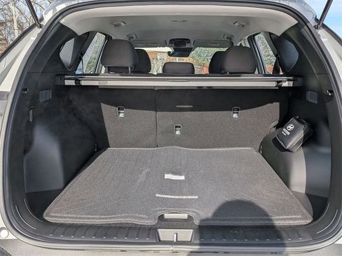 Used 2025 Hyundai Tucson SE image 18