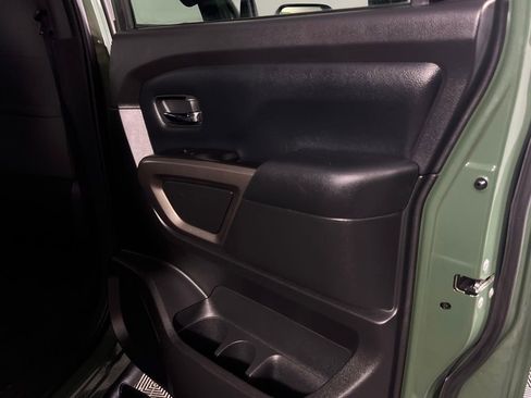 Used 2024 Nissan Titan SV w/ SV Bronze Edition Package image 28