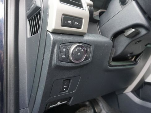 Used 2022 Ford F350 Lariat AWD/4WD image 17