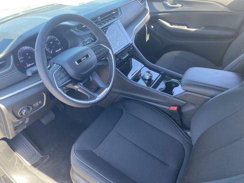 New 2026 Jeep Grand Cherokee L 4WD image 16