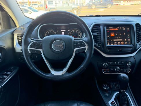 Used 2015 Jeep Cherokee Trailhawk w/ Comfort/Convenience Group image 3