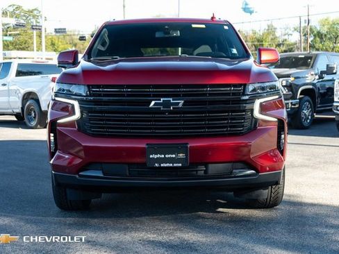 Used 2022 Chevrolet Tahoe RST w/ Luxury Package image 2