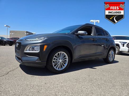 Used 2018 Hyundai Kona SEL FWD image 2