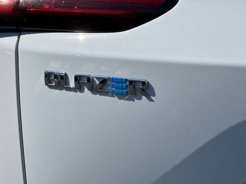 Used 2026 Chevrolet Blazer EV LT FWD image 46
