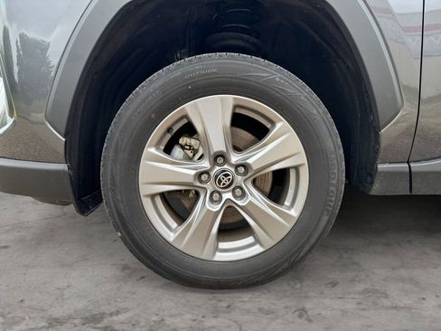 Certified 2023 Toyota RAV4 XLE AWD/4WD image 9