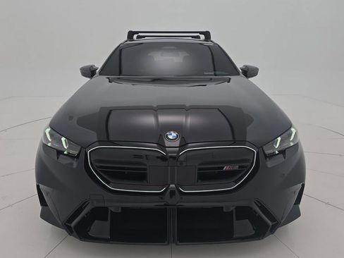 Used 2025 BMW M5 Touring w/ M Driver's Package image 2