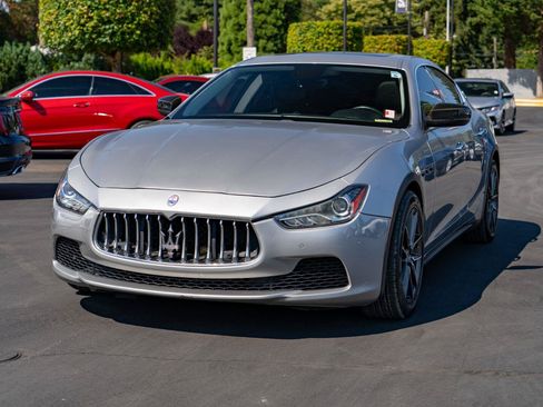 Used 2017 Maserati Ghibli RWD image 4