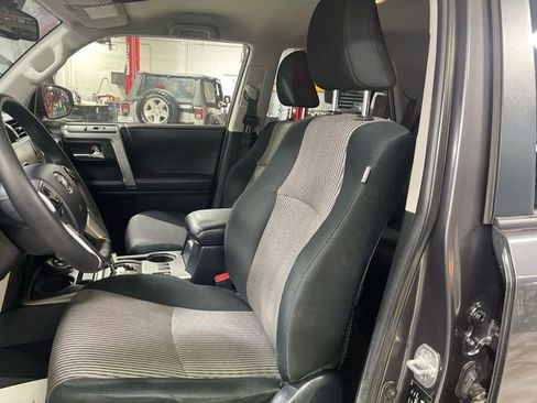 Used 2023 Toyota 4Runner SR5 AWD/4WD image 11