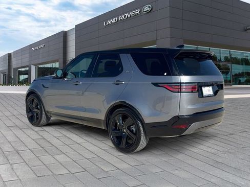 Used 2025 Land Rover Discovery Dynamic SE AWD/4WD image 3