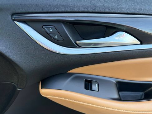 Used 2019 Buick Enclave Premium w/ Experience Buick Package AWD/4WD image 16